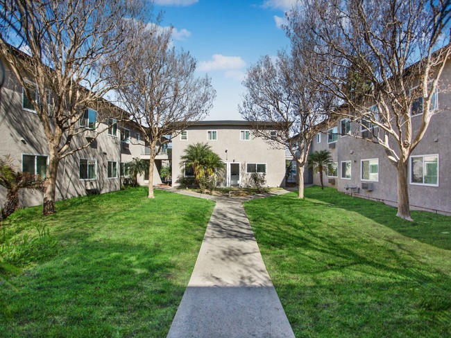 Building Photo - Park Place at Saticoy