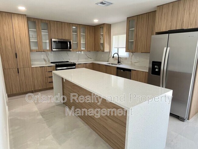 Foto del edificio - 6201 Chorus Dr
