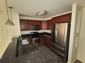 Building Photo - 5252 Balboa Arms Dr