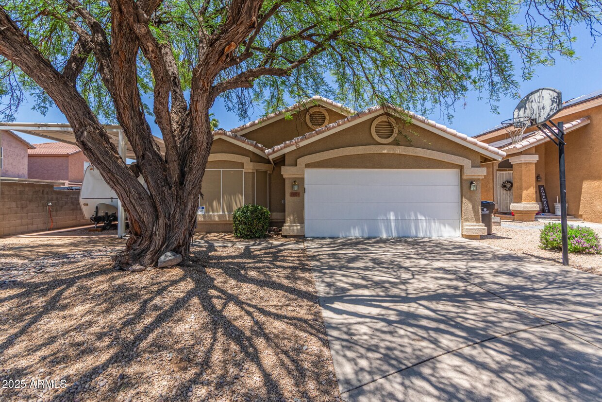 Foto principal - 15824 N 33rd Pl