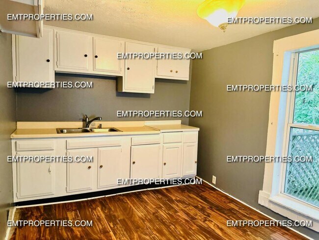 Foto del edificio - 416 East Ave