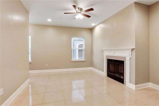 Foto del edificio - 81 Carriage Ln