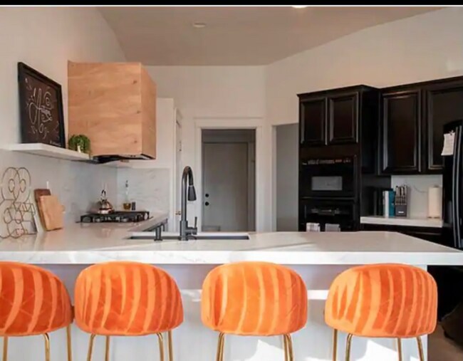 Building Photo - 78885 Wakefield Cir