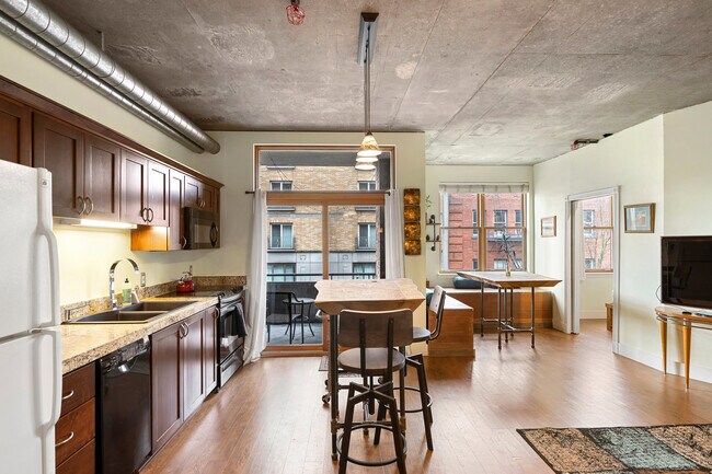 Foto del edificio - 411 NW Flanders St