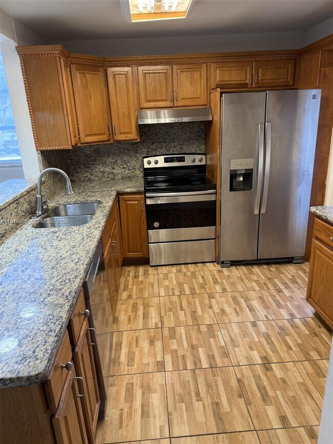 Foto del edificio - 404 NW 68th Ave