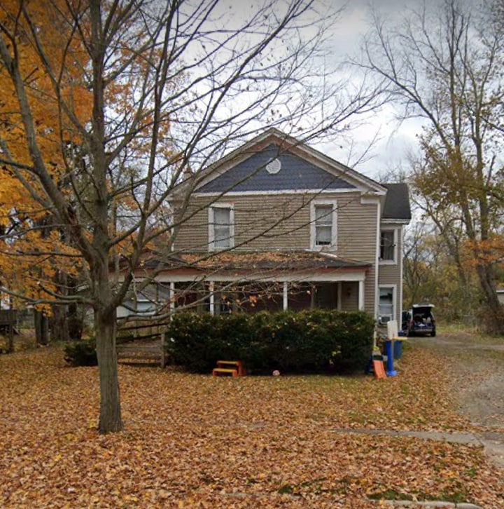 Building Photo - 8828 E D Ave