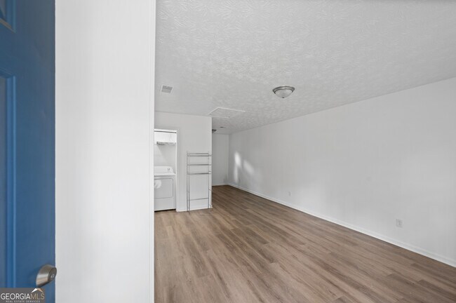 Foto del edificio - 1012 Davis St