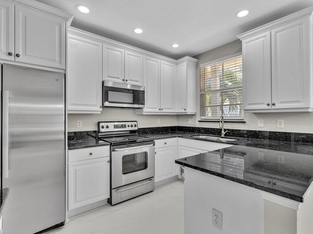Building Photo - 2751 Ravella Way