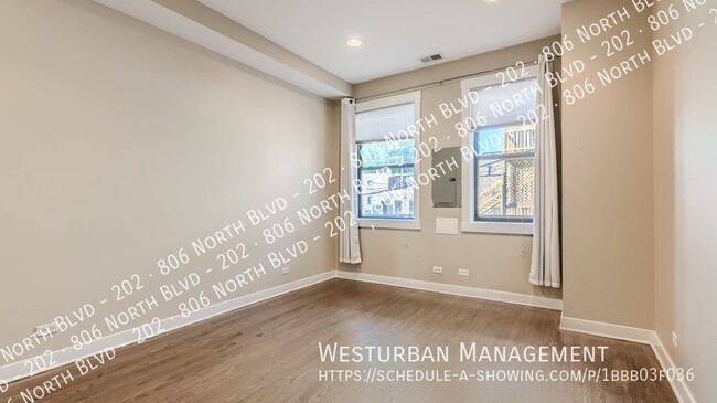 Building Photo - Live in Downtown Oak Park!