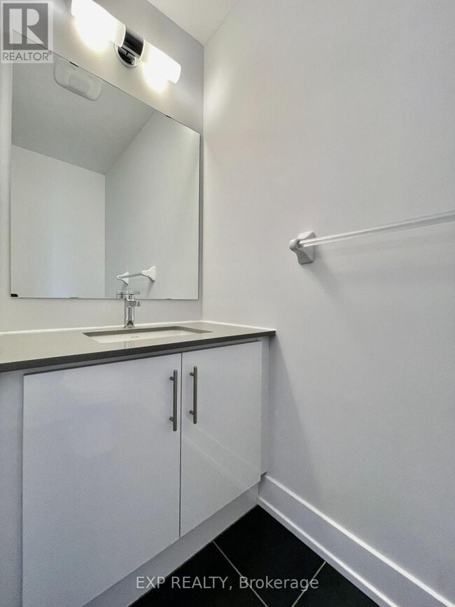 Building Photo - 9580 Islington Ave.