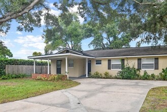 Building Photo - 401 Balfour Dr