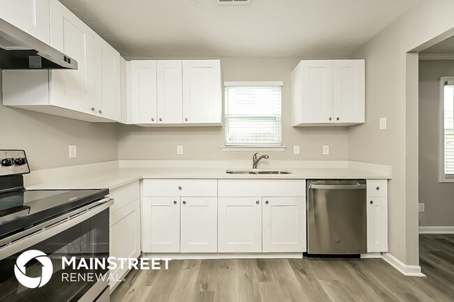 Building Photo - 6567 Planters Ct