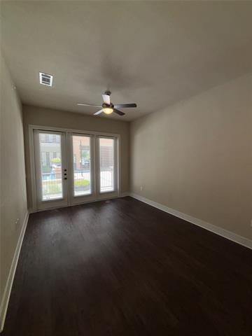 Building Photo - 111 Town Pl