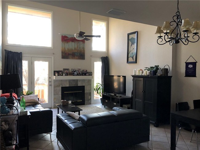 Foto del edificio - 5701 Westslope Dr