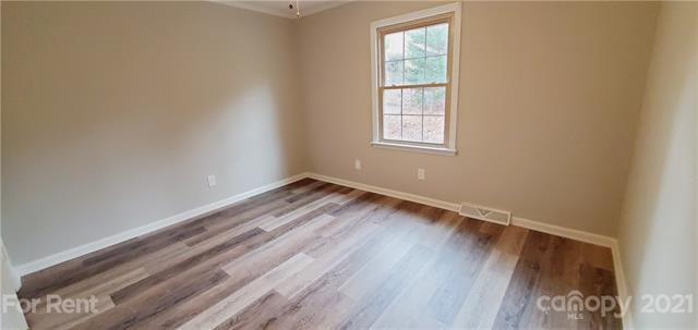 Building Photo - 295 Hatley Cir NE
