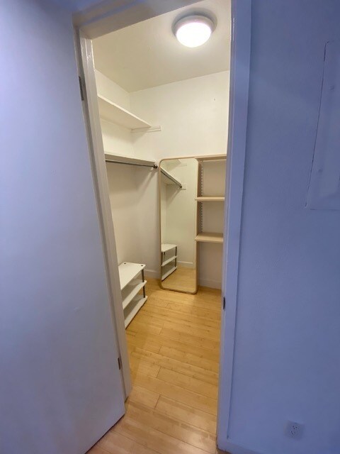 vestidor - 1395 Lyon St