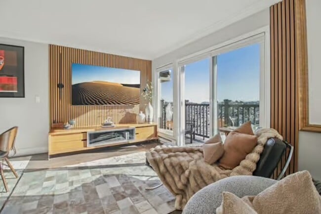 Building Photo - 109 Lower Ter