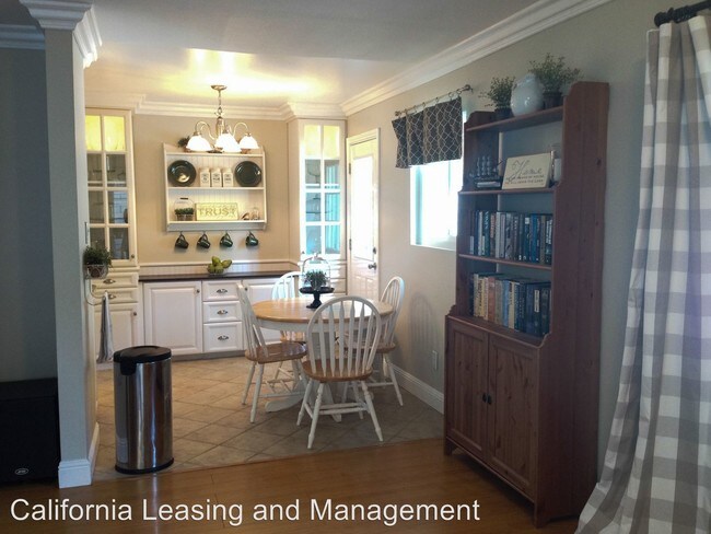 Building Photo - 27350 Denoya Dr