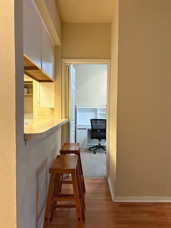 Foto del edificio - 806 W 24th St