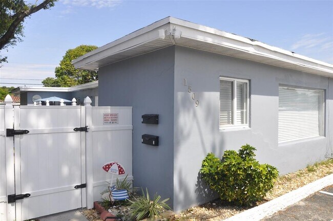 Foto del edificio - 1509 N Andrews Ave