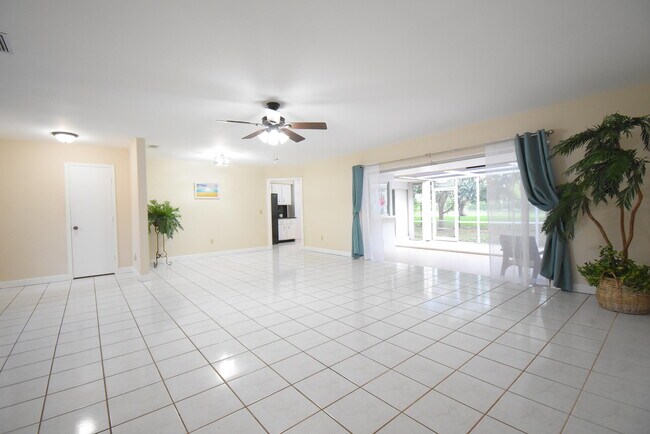 Foto del edificio - 22584 Lanyard St