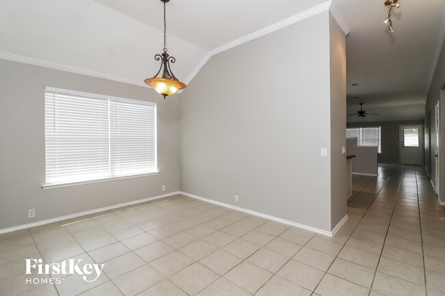 Building Photo - 105 Bear Trail