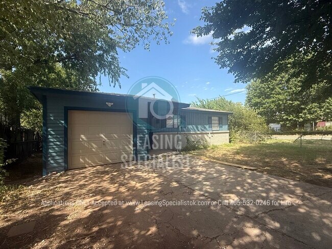 Building Photo - Charming South East OKC Home AVAILABLE FOR IMMEDIATE MOVE IN!