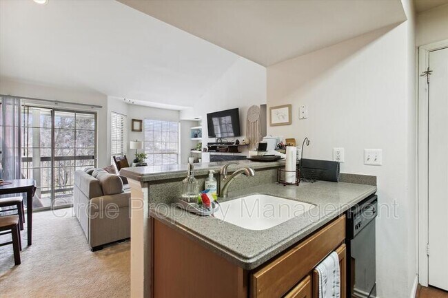 Building Photo - 12165 Penderview Terrace