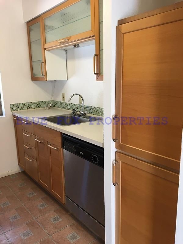 Building Photo - 2 bedroom condo located in Las Colinas