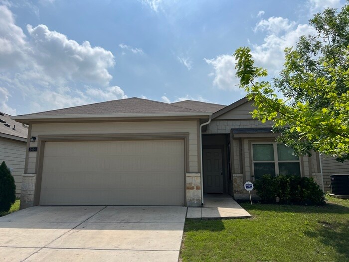 Foto principal - 5614 Cielo Ranch, San Antonio, TX 78218