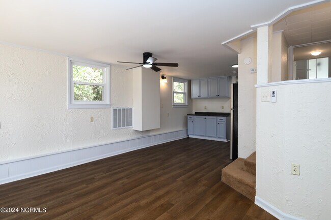 Foto del edificio - 1190 Blue Creek Rd