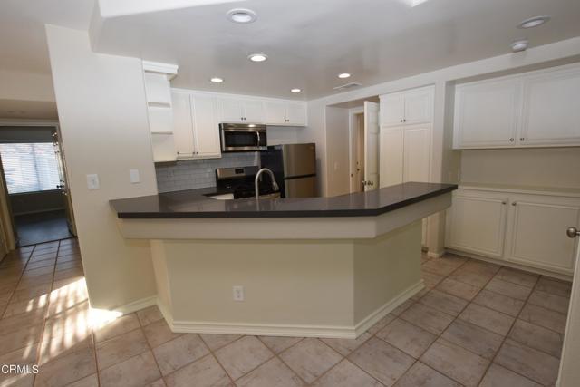 Building Photo - 7042 Paseo Encantada