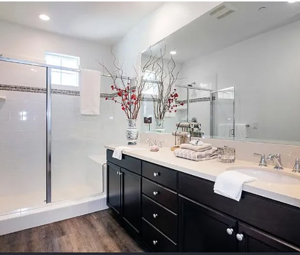 Foto del edificio - 552 Oakville Dr.