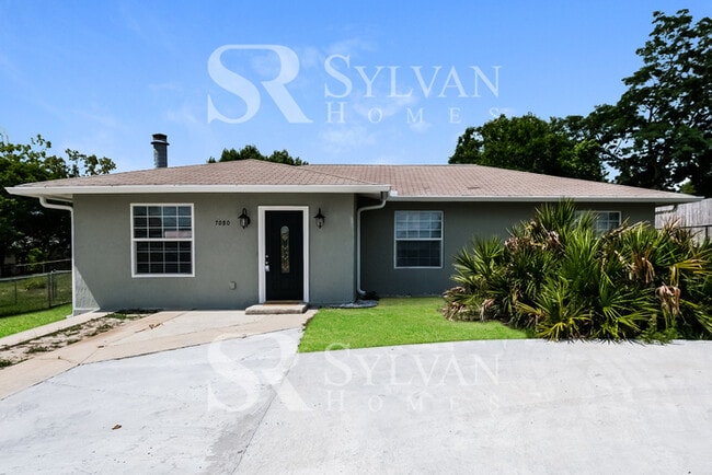 Foto del edificio - You Can Afford to Dwell Well.