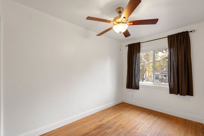 Foto del edificio - 1403 V St