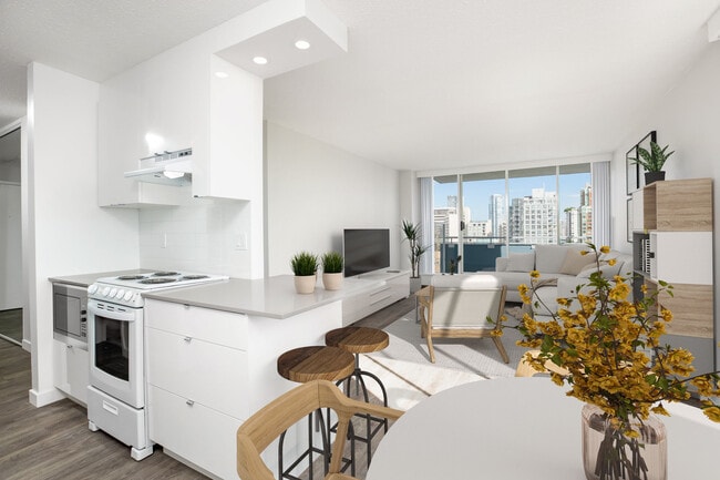 Building Photo - Central Plaza