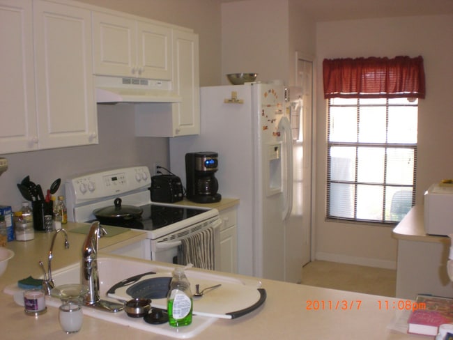 Building Photo - 1140 Luminary Cir