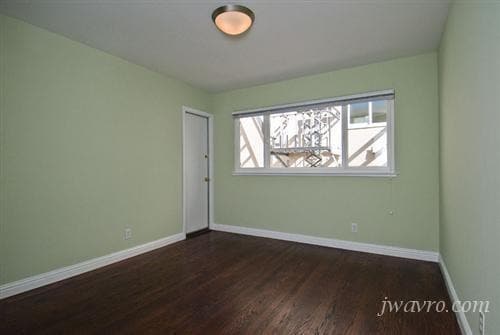 Building Photo - 2733 Diamond St