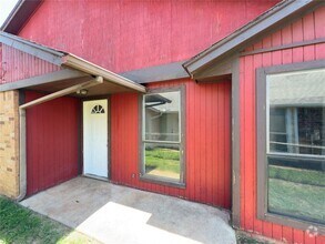 Building Photo - 1109 Dustin Dr