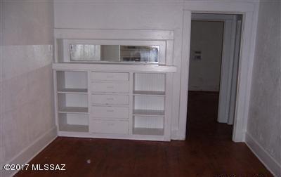 Foto del edificio - 914 E 6th St