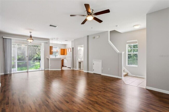 Foto del edificio - 2148 Golden Oak Ln