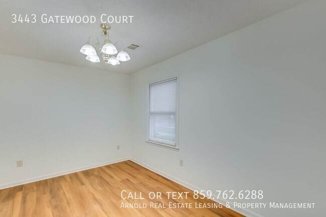 Building Photo - New 3 Bedroom 2.5 Bath Listing!