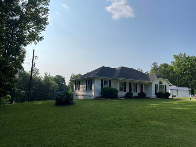 Building Photo - Cute Stepless Ranch