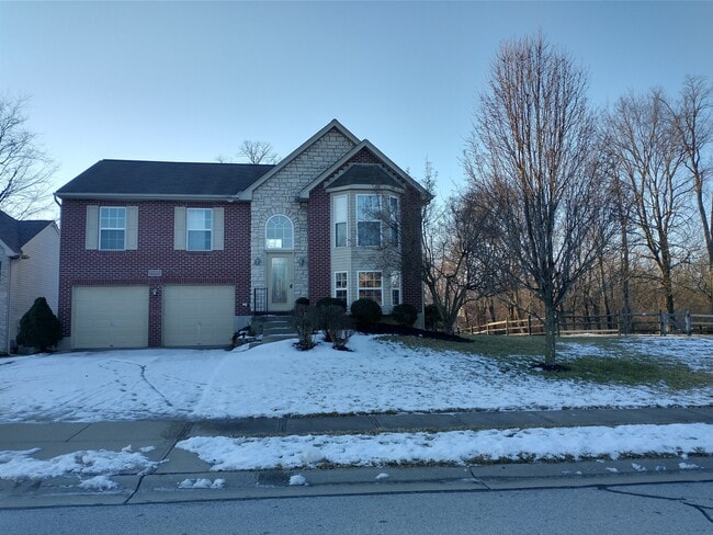 Front Elevation - 1445 Urlage Dr