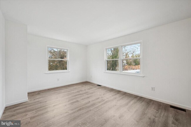 Foto del edificio - 50 Silver Lake Terrace