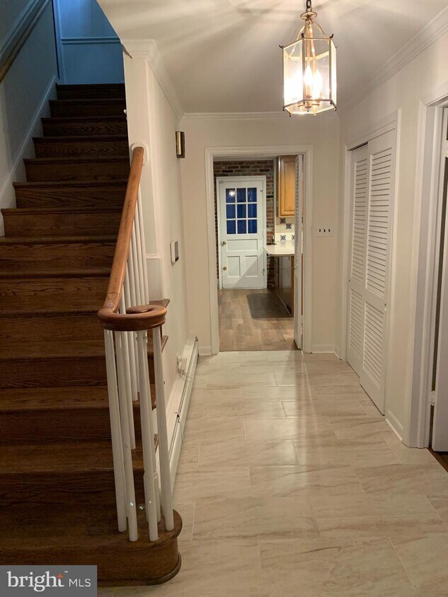 1168 Daleview Dr, McLean, VA 22102 House for Rent in McLean, VA