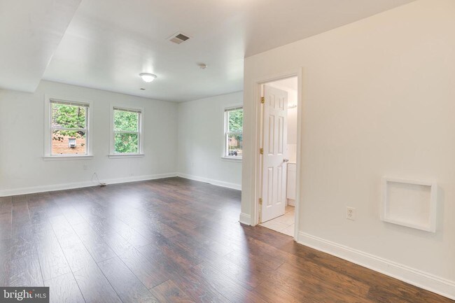 Foto del edificio - 3503 B St SE