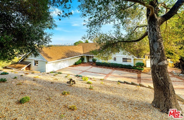Building Photo - 1830 Mango Way
