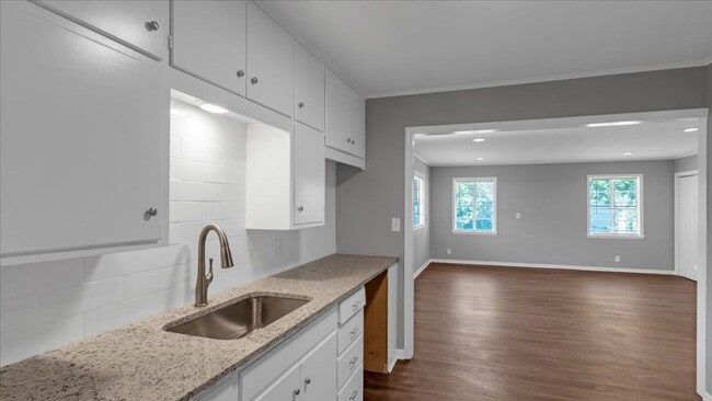 Foto del edificio - $500 off first months rent