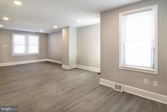 Foto del edificio - 614 Hunter St